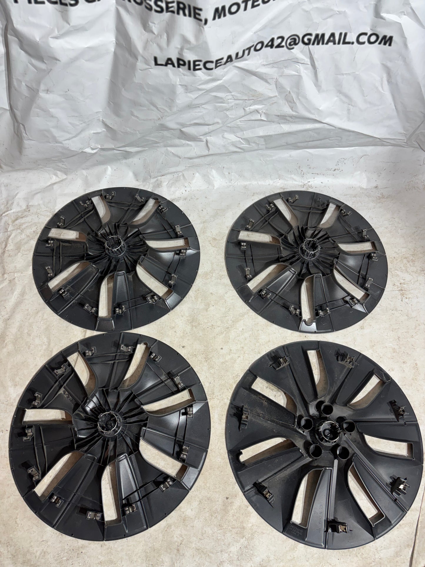 Enjoliveur Tesla Model Y lot de 4