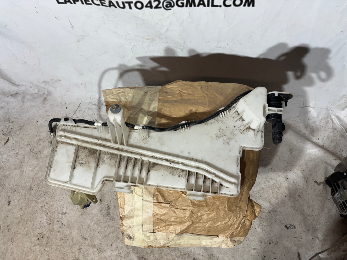 Réservoir de lave glace Peugeot 3008 2 / 5008 2