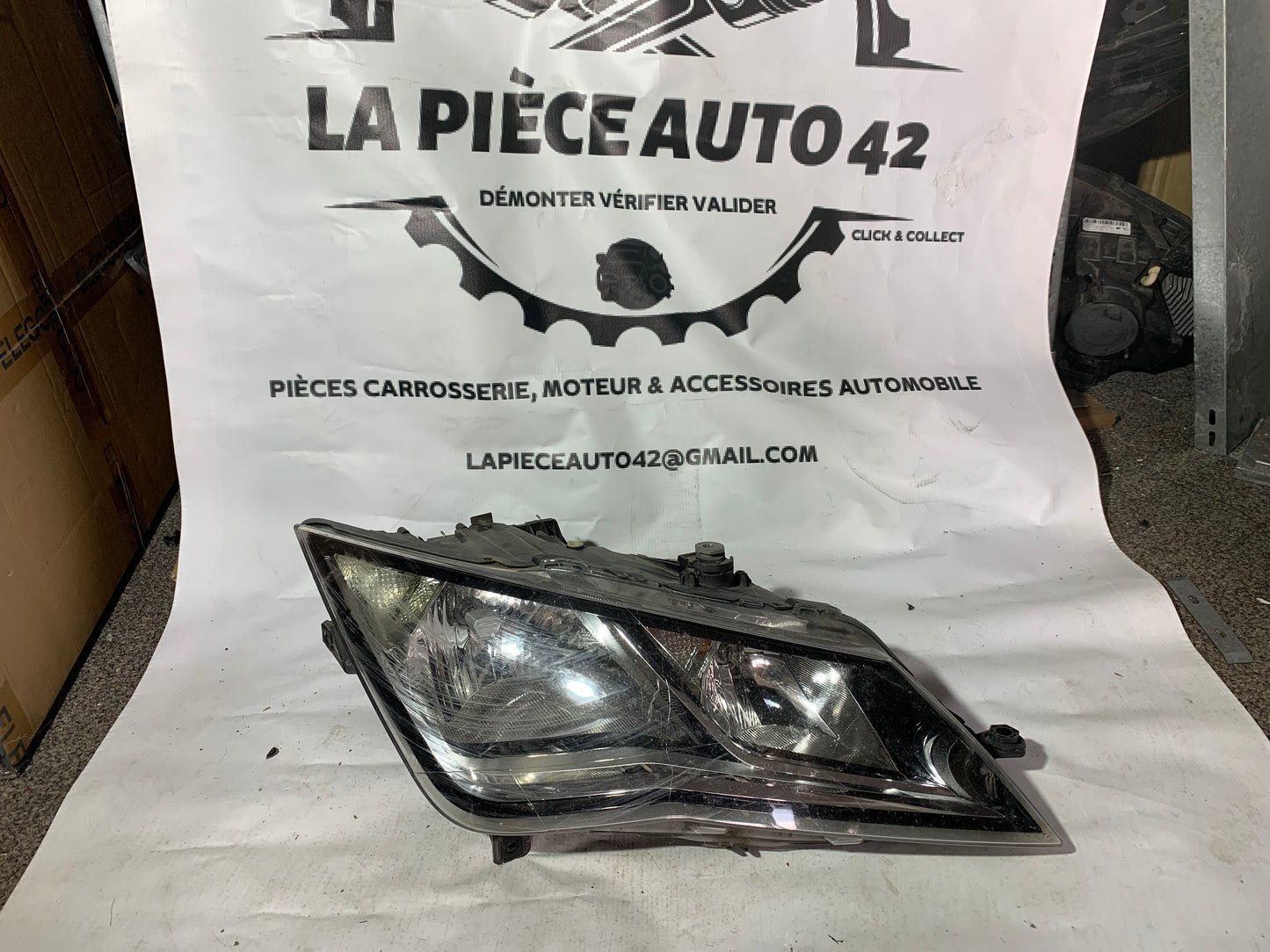 Phare avant droit Seat Léon (5F)