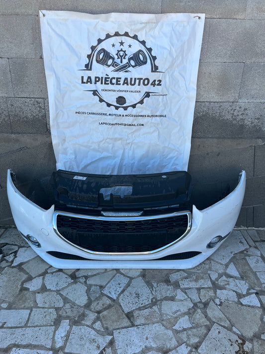 Pare choc AV blanc Peugeot 208 1
