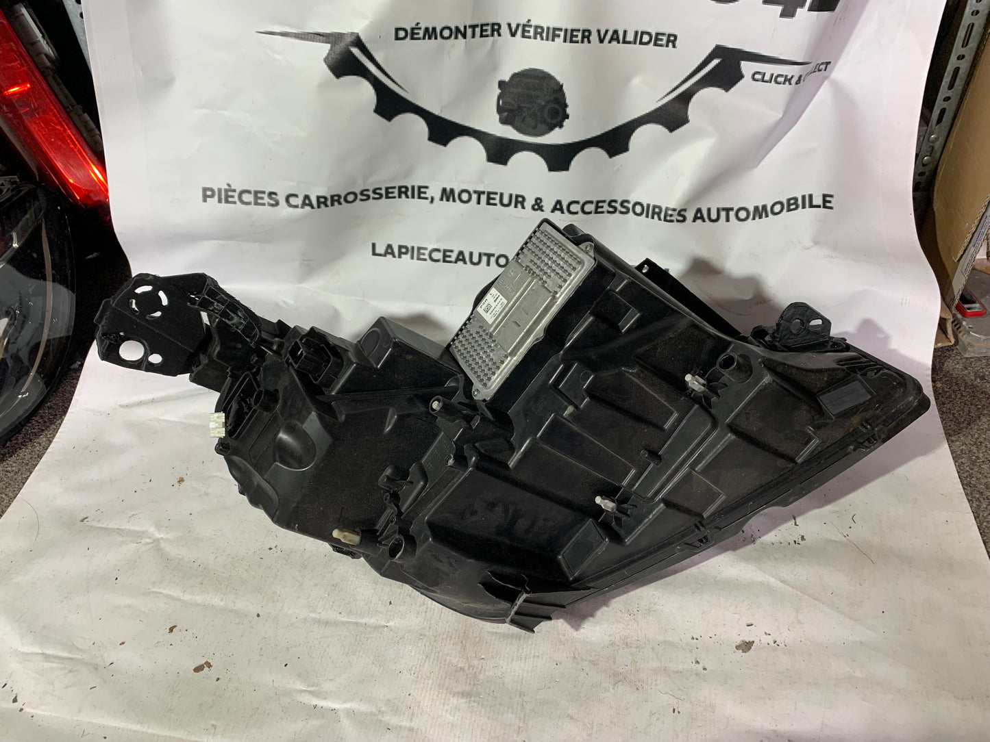 Phare avant gauche Peugeot 3008 2 FULL LED