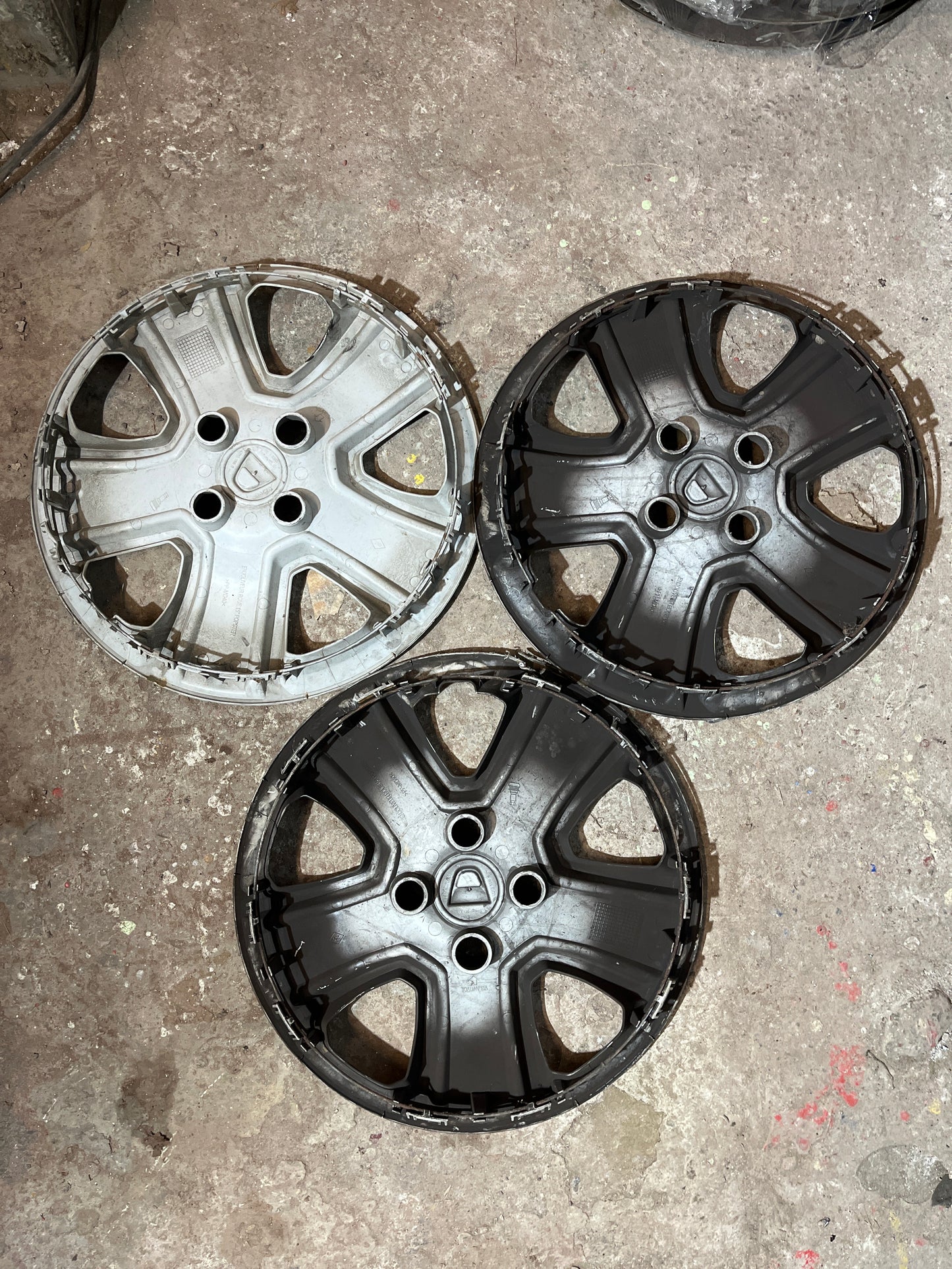 Enjoliveurs Dacia 15 pouces