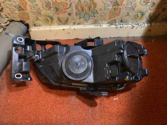 Phare avant gauche Audi A3 8P phase 2