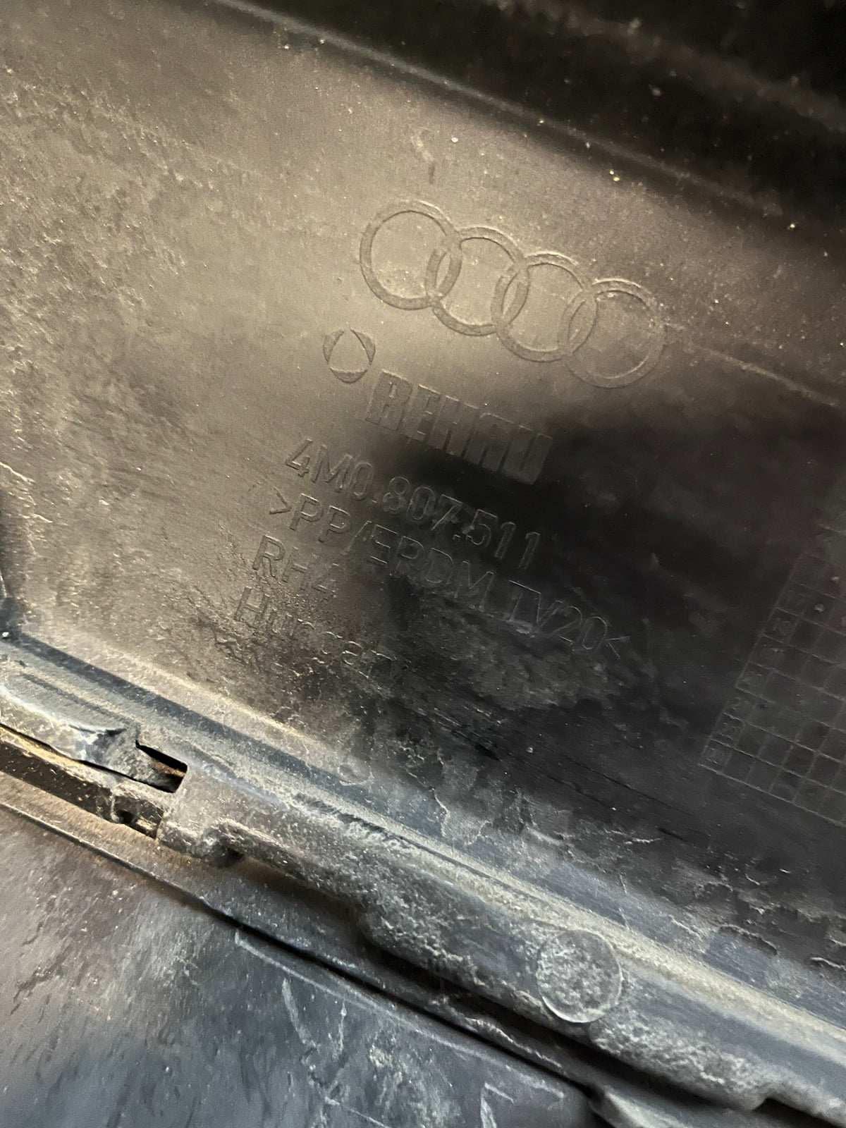 Pare choc arrière Porsche Macan noir