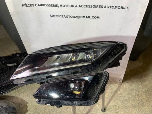 Phare avant gauche Skoda Kodiaq