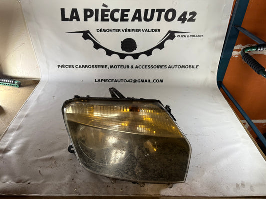 Phare avant droit Dacia Duster phase 1 fond noir