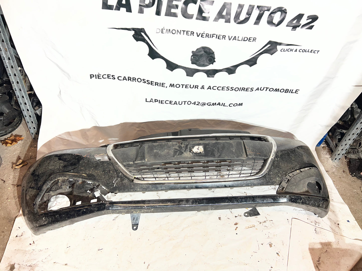 Pare choc avant Peugeot 208 1 Phase 2 Noir