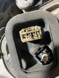 Feu arrière gauche extérieur Ford CMAX 2