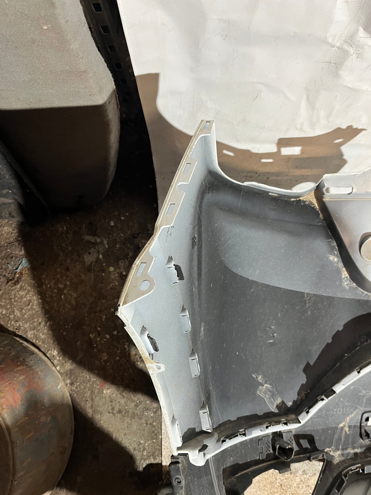 Pare choc arrière Dacia Sandero 3 blanc
