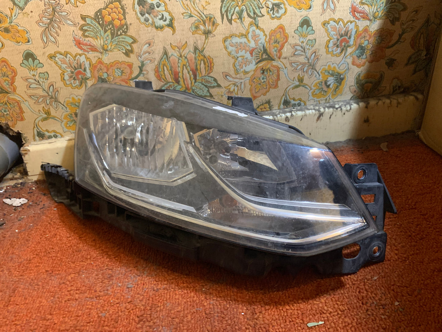 Phare avant gauche Volkswagen polo 5 6R phase 2