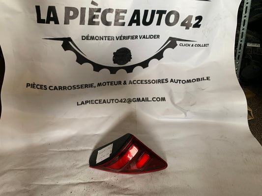 Feu arrière droit intérieur Peugeot 3008 1 phase 2