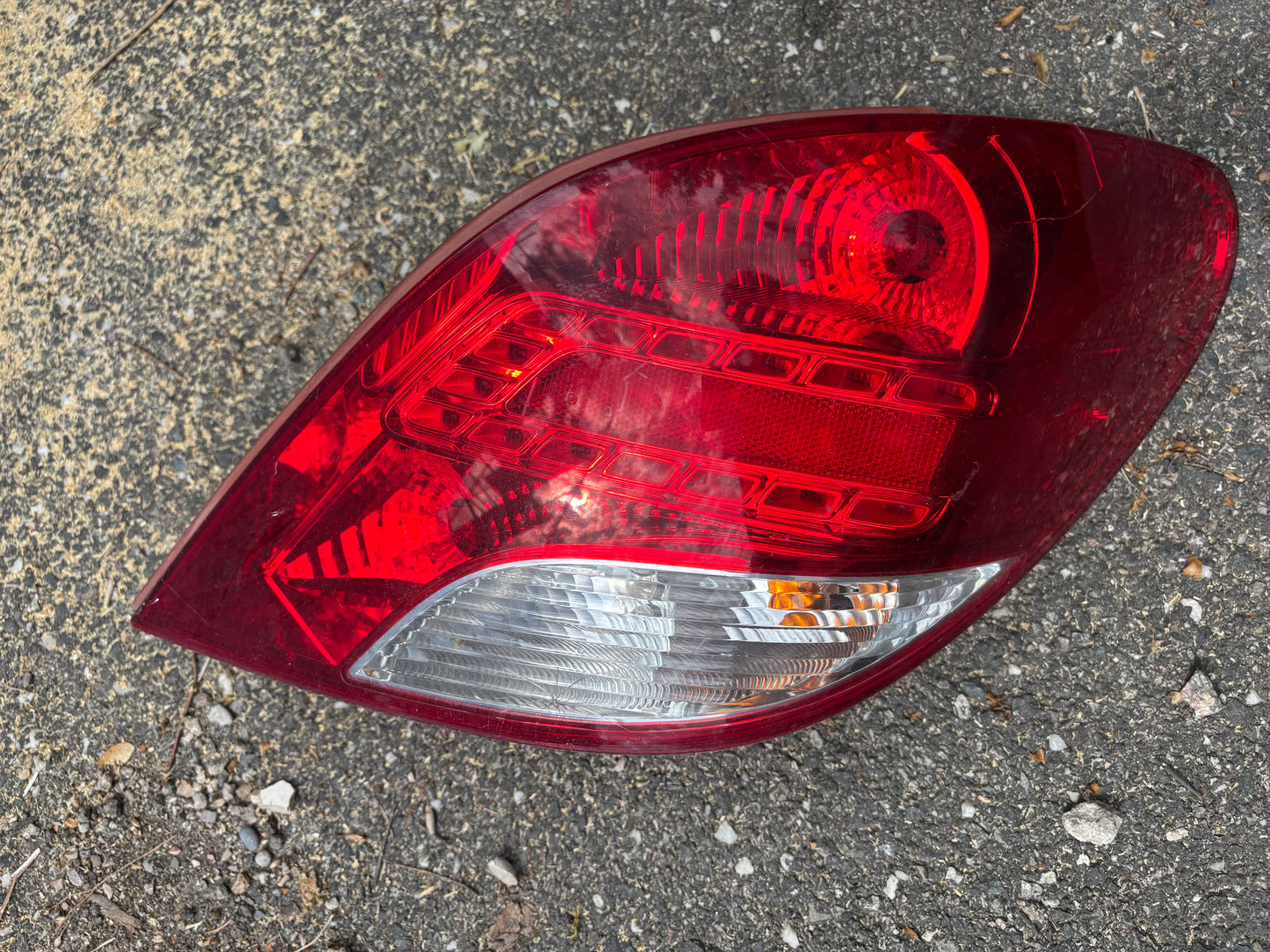 Feu arrière droit Peugeot 207 Led