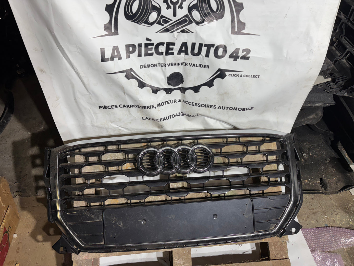 Calandre Audi Q2 / 81A853651