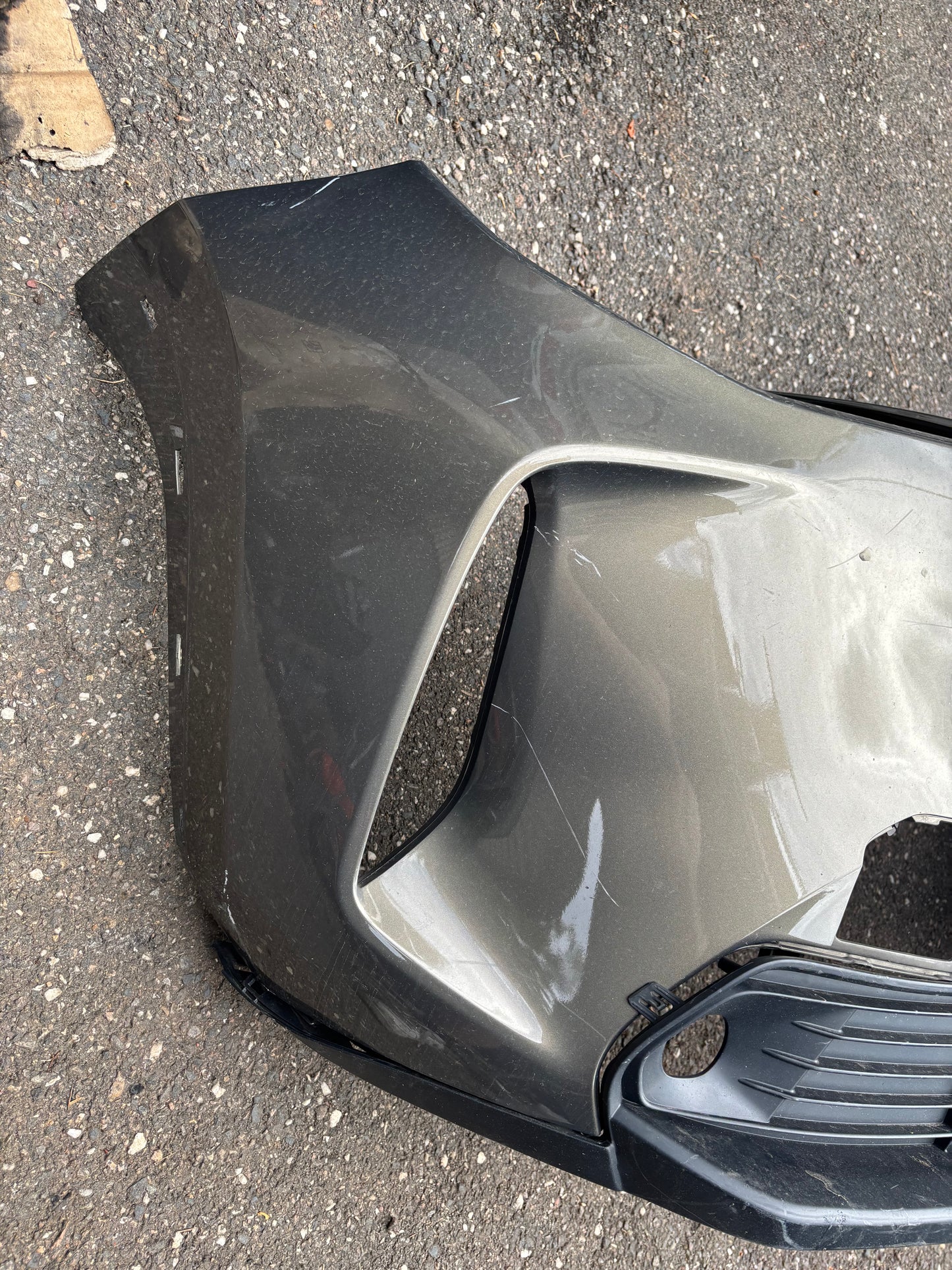 Pare choc avant Toyota Yaris 3 anthracite