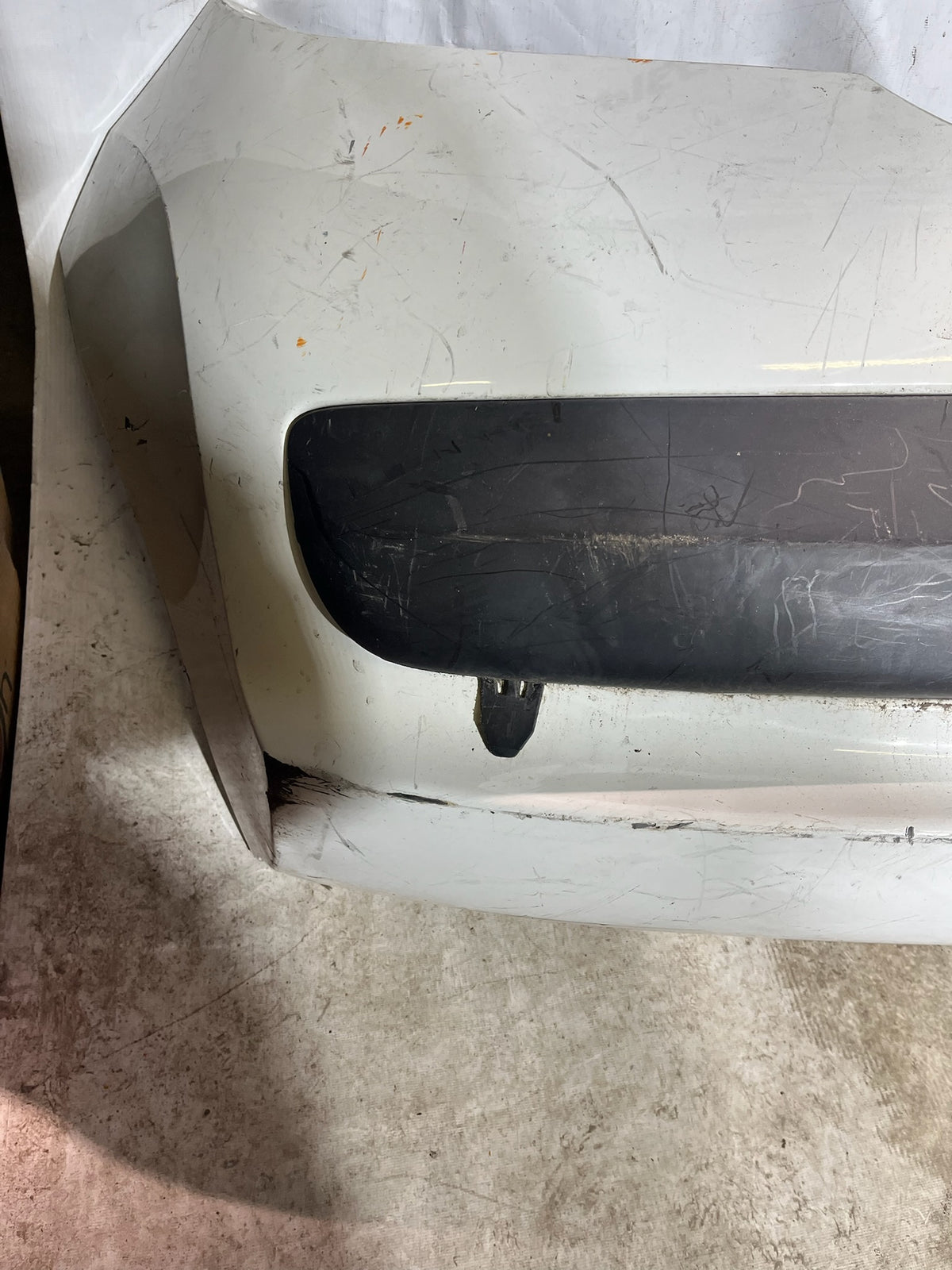 Pare choc arrière Peugeot 207 blanc
