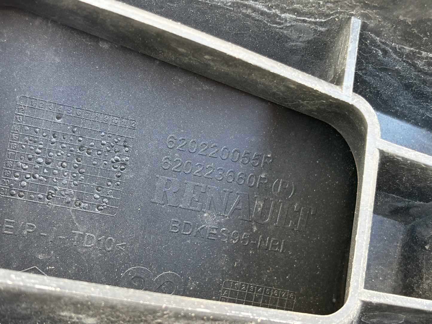 Pare choc avant Renault Megane 3 noir