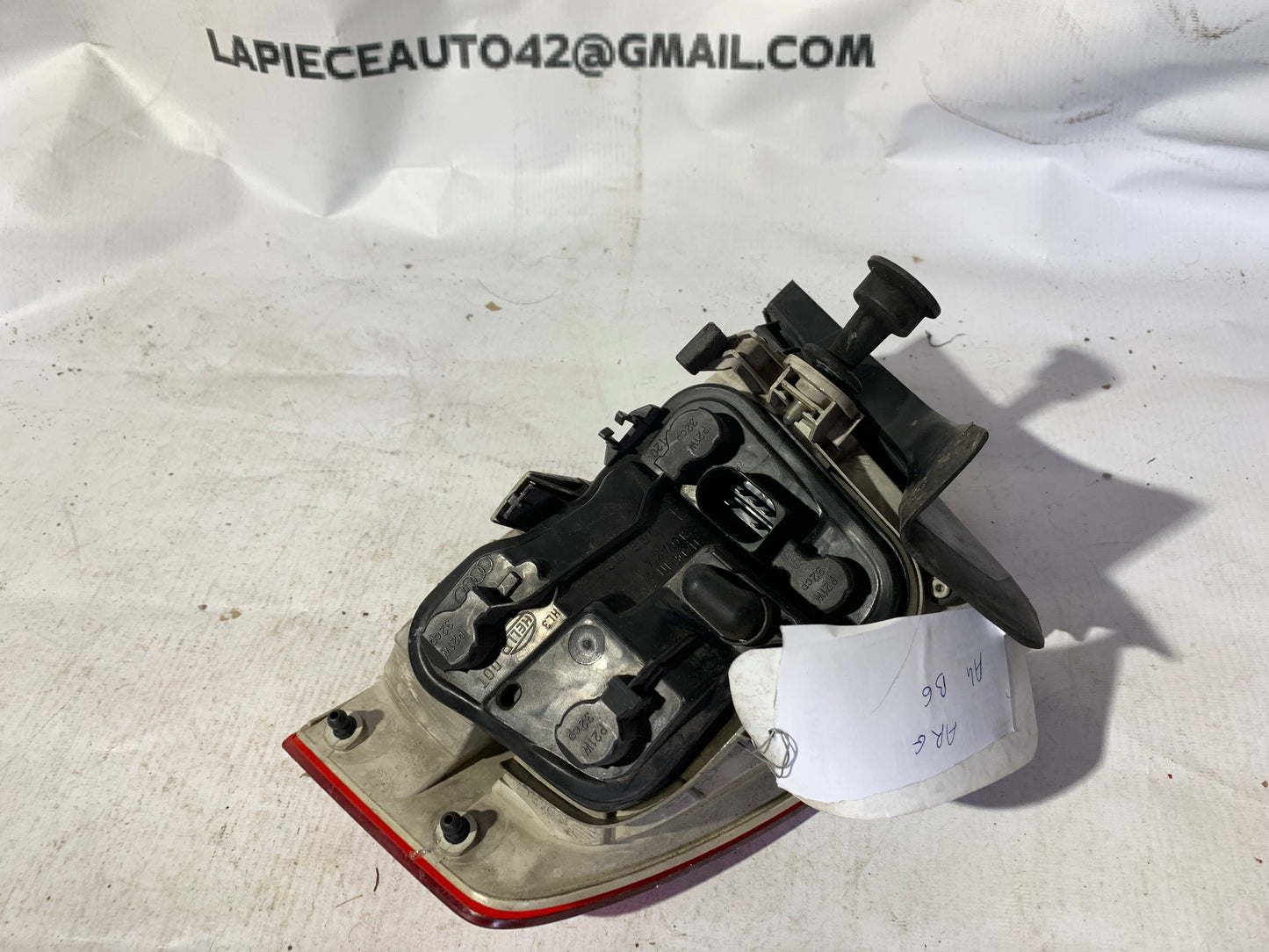 Feu arrière gauche Audi A4 B6