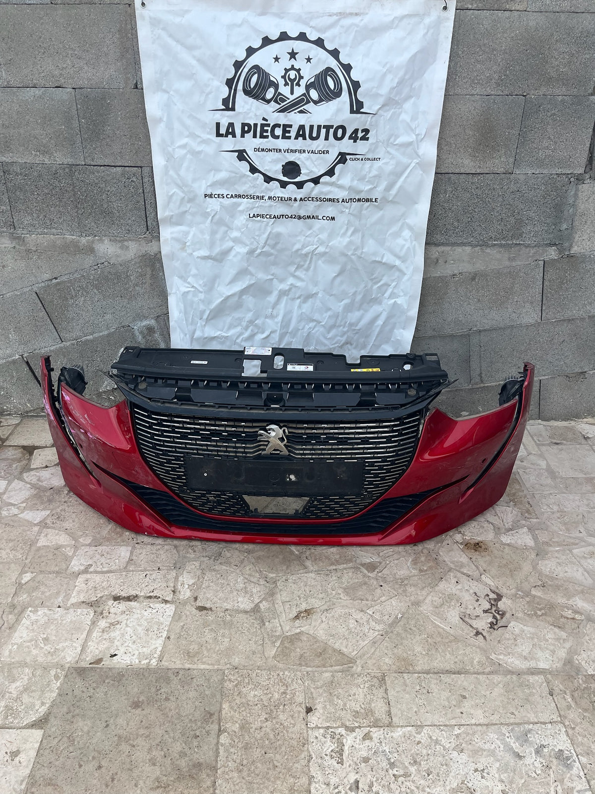 Pare choc avant Peugeot 208 2 Rouge