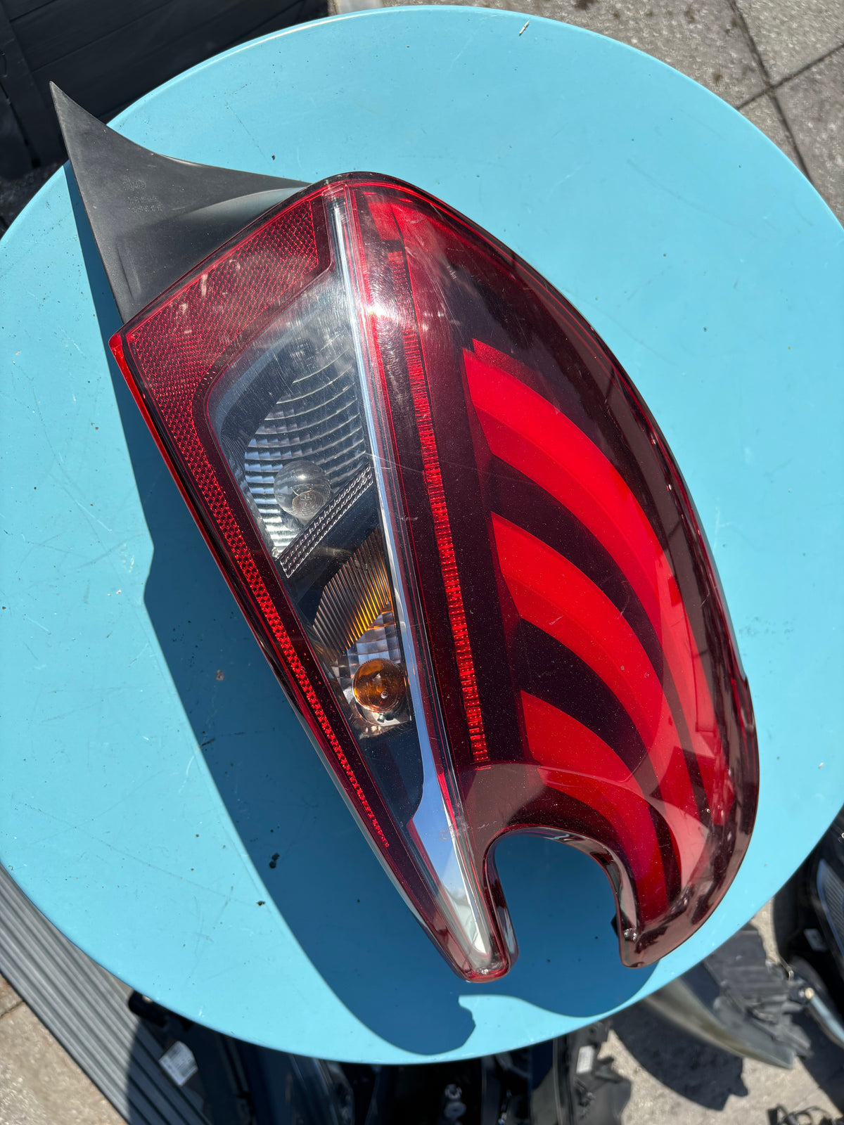 Feux arrière droit Peugeot 208 1 phase 2