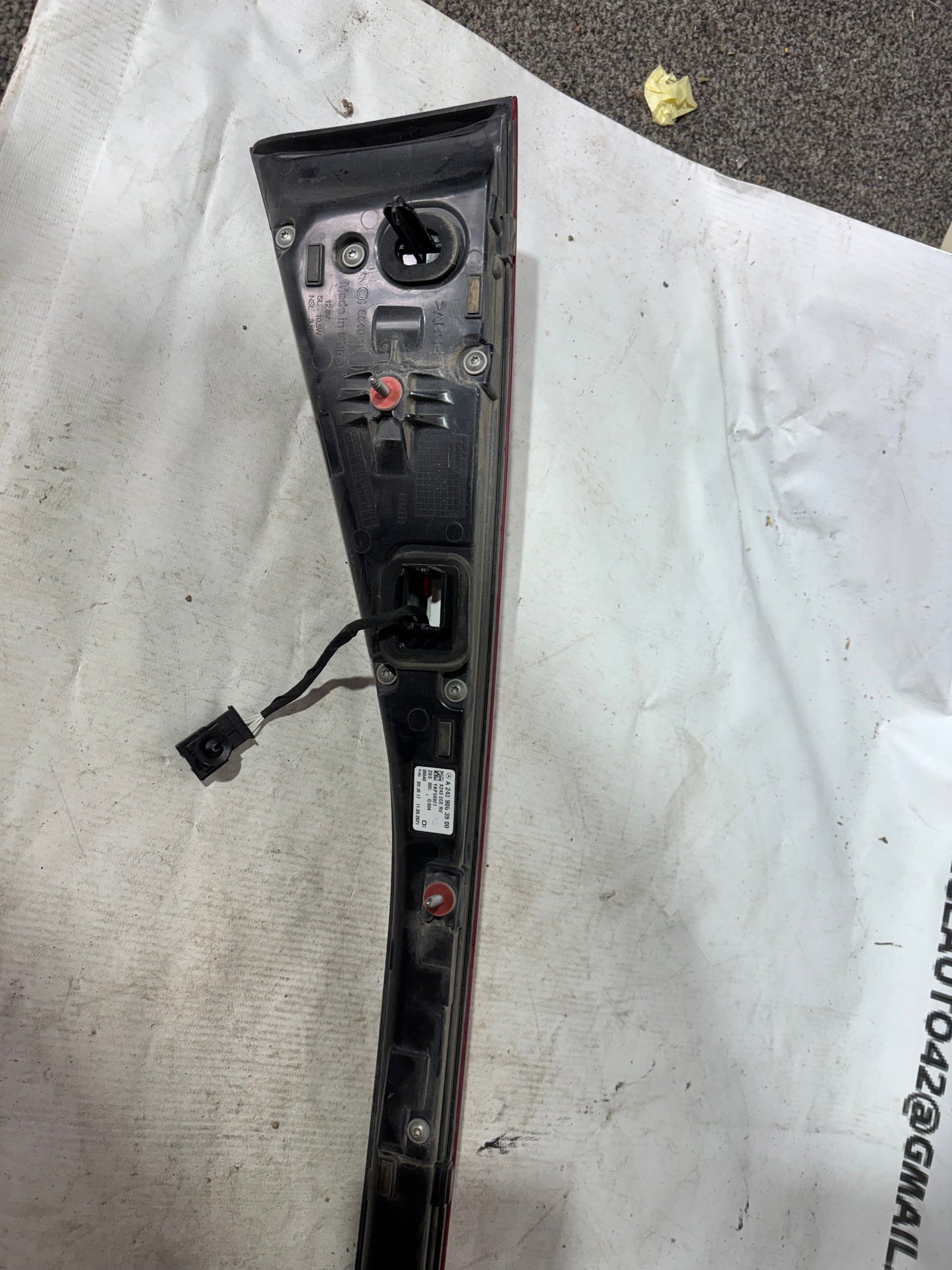 Feux arrière central Mercedes EQB 2024 LED