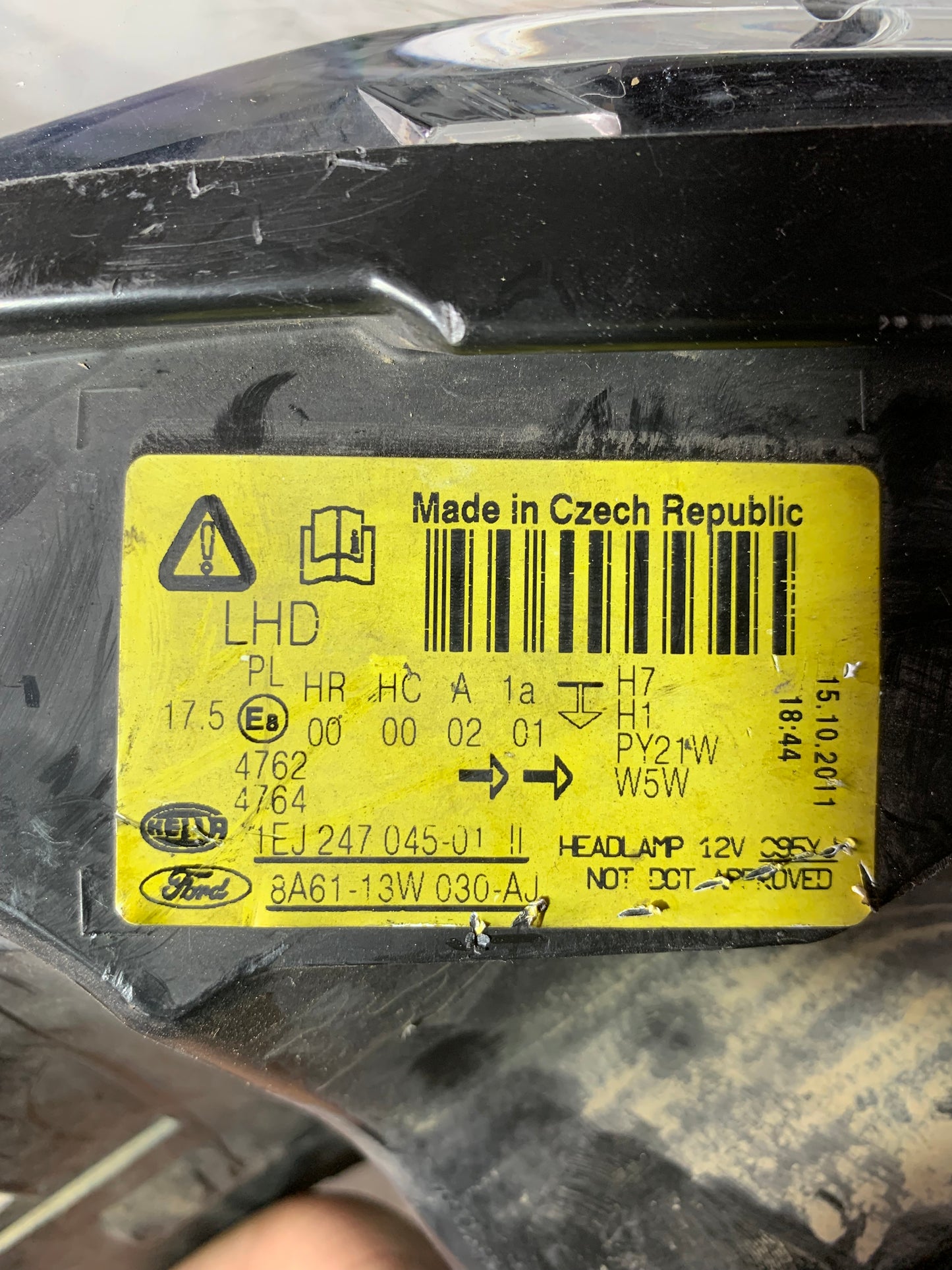 Phare avant gauche Ford fiesta 5