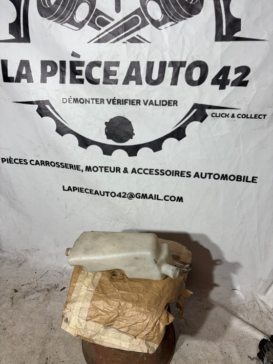 Réservoir de lave glace Renault Clio 3
