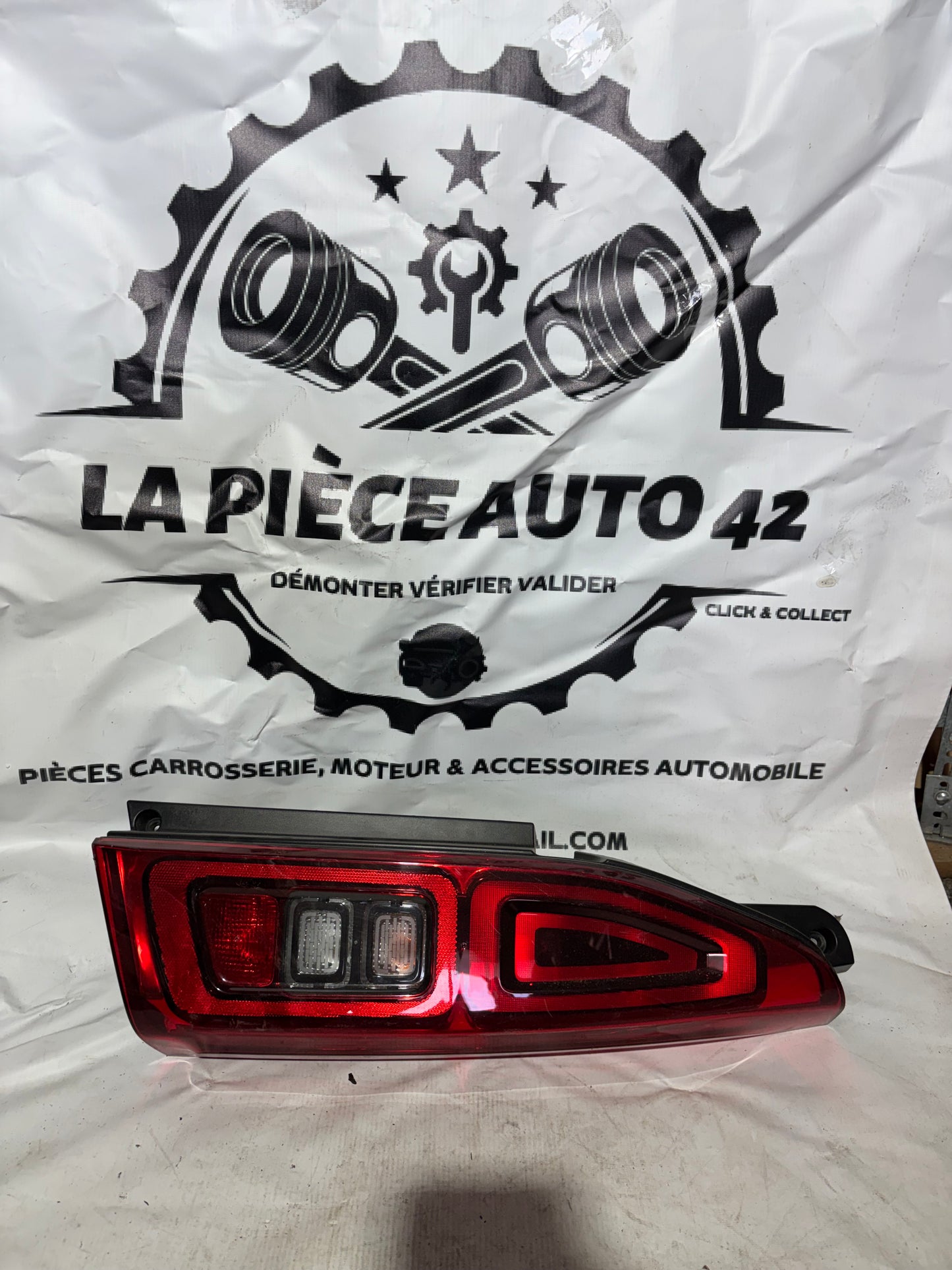 Feux arrière droit Peugeot Rifter 2018