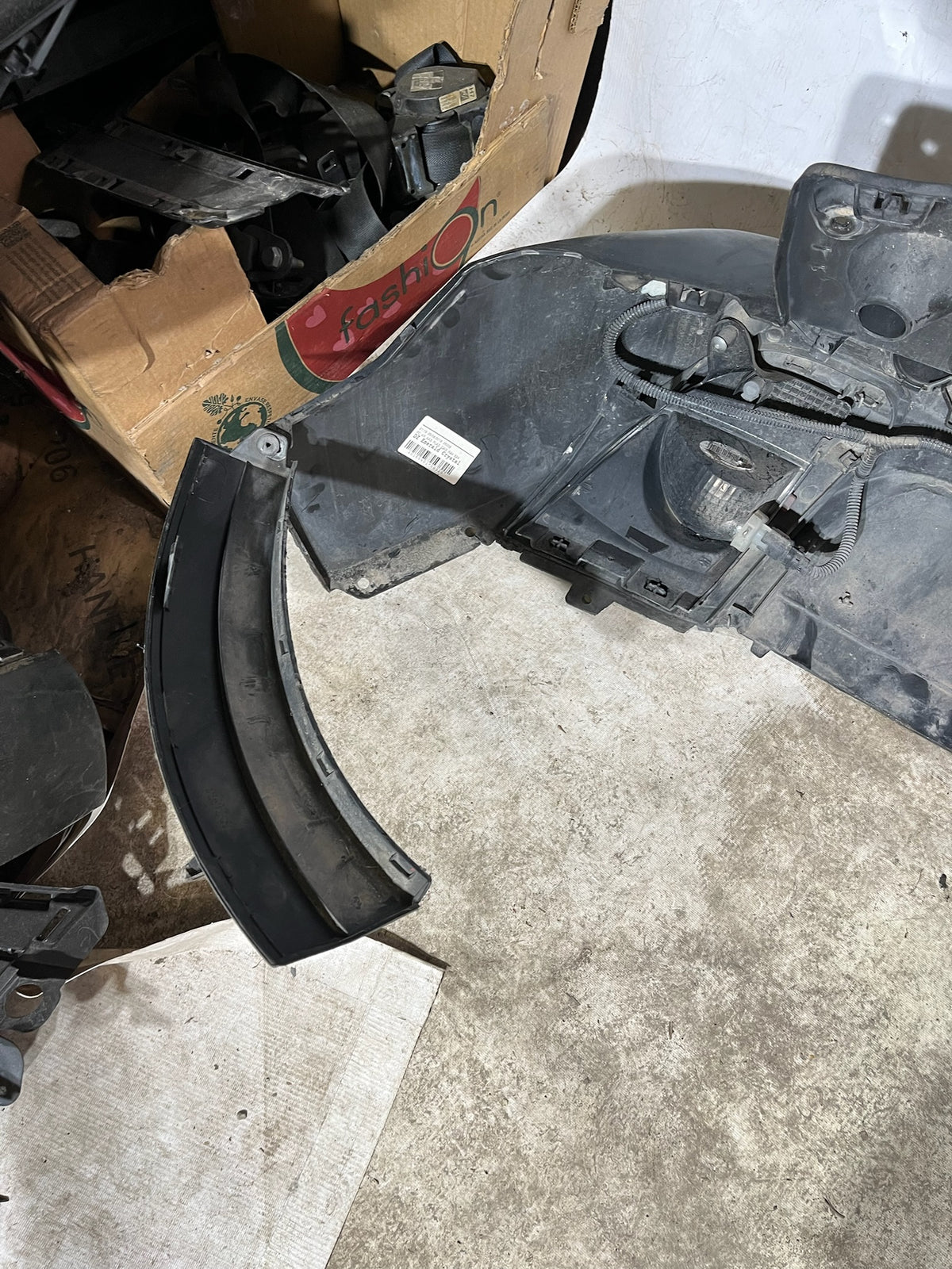 Pare choc arrière Peugeot 2008 1