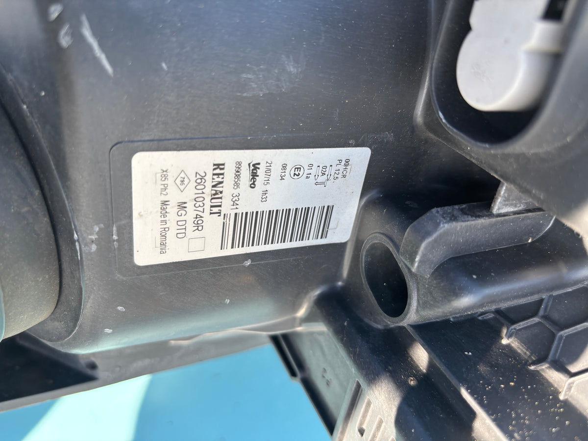 Phare avant droit Renault Clio 3 phase 2 Fond noir
