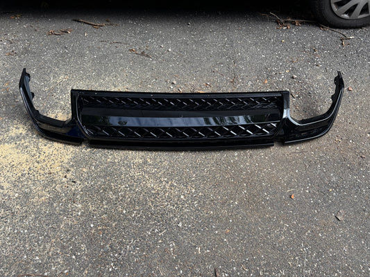 Moulure de pare choc arrière Volkswagen Touareg 3 noir