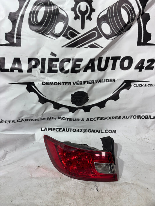 Feux arrière gauche Renault Clio 4