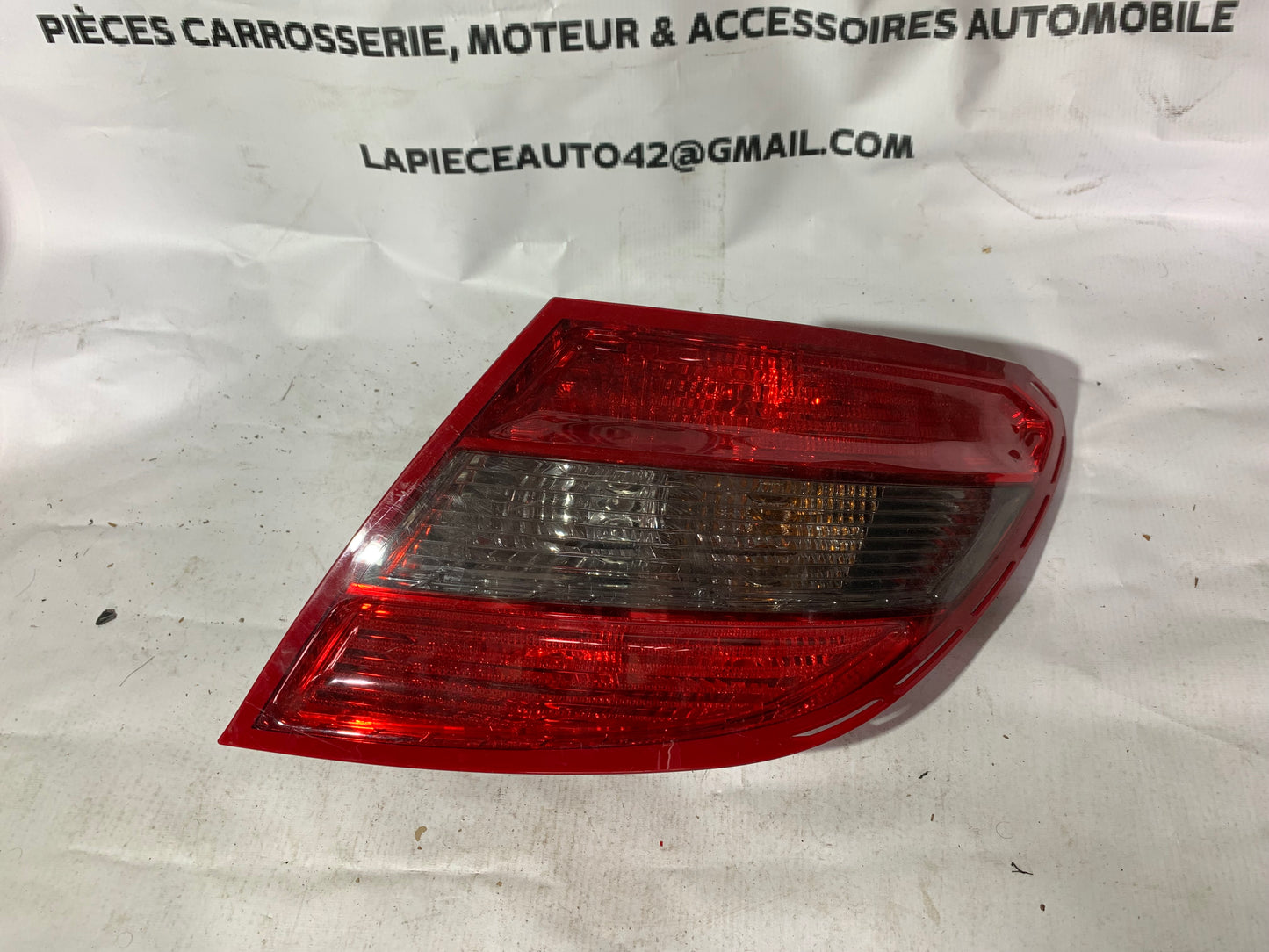 Feu arrière droit Mercedes classe C W204