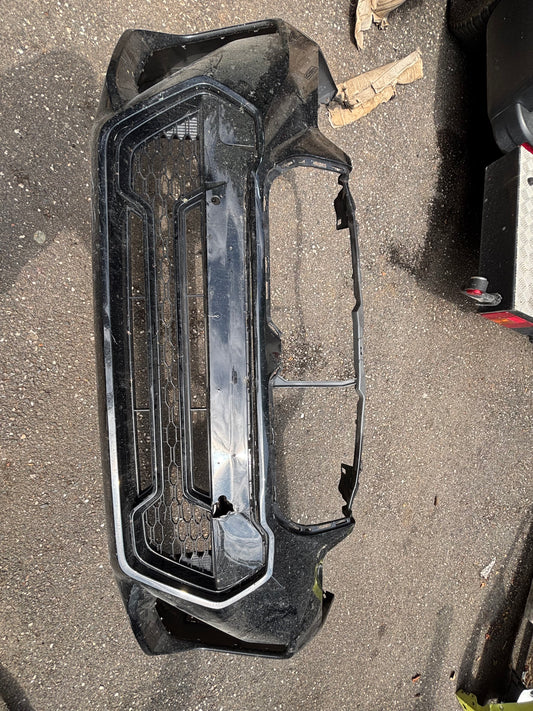 Pare choc avant BMW X1 U11 noir