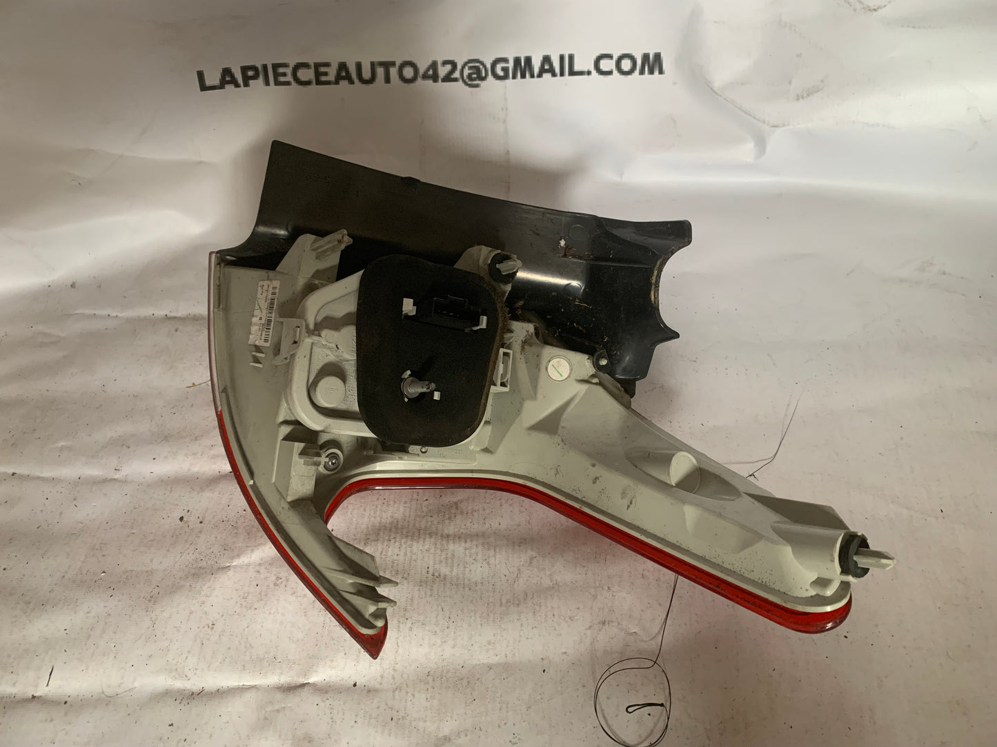 Feu arrière gauche extérieur, Peugeot 2008 1 phase 2