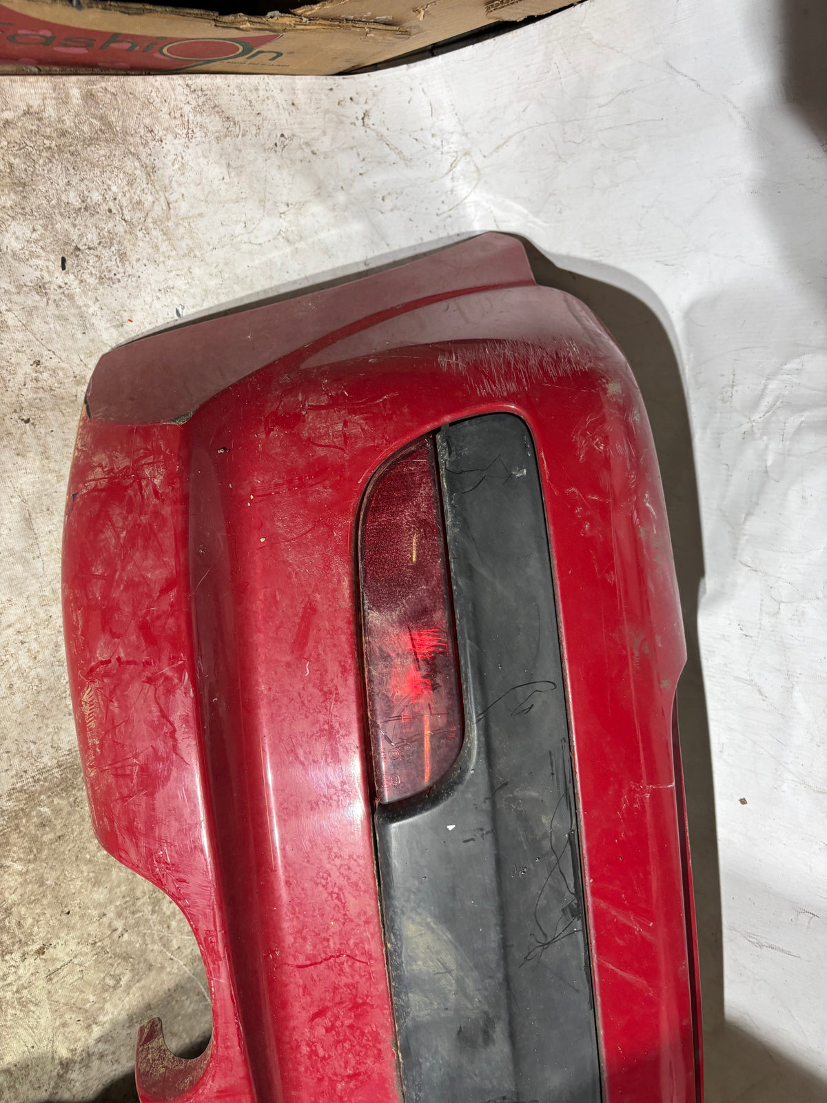 Pare choc arrière Peugeot 206 + rouge