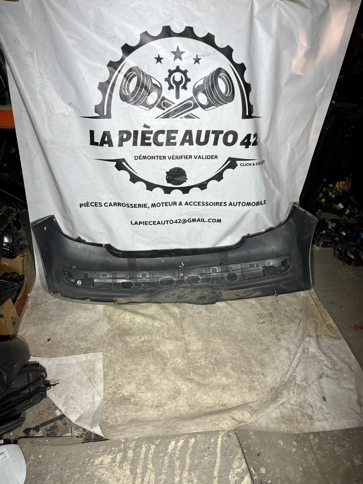 Pare choc arrière Peugeot 207 gris