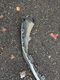 Moulure de pare choc avant Peugeot 2008 2