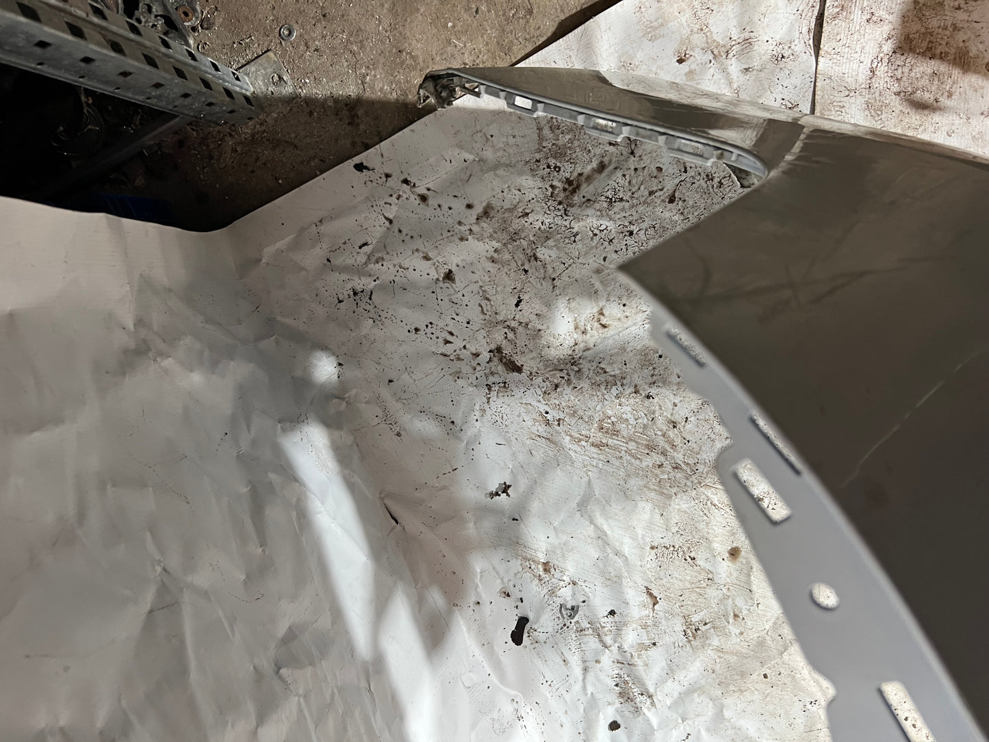 Pare-chocs arrière blanc Tesla Model 3