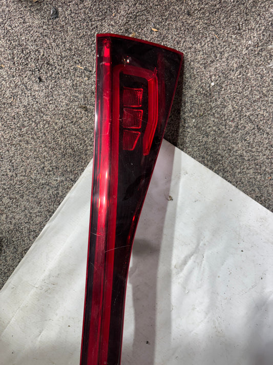 Feux arrière central Mercedes EQB 2024 LED