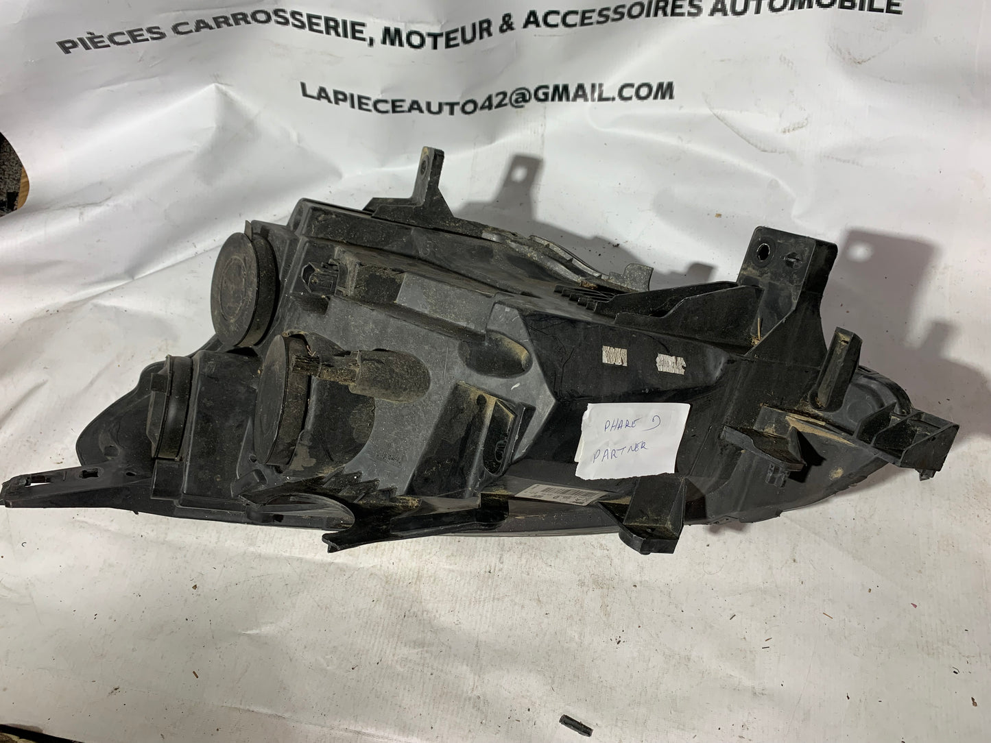 Phare avant droit Peugeot Partner