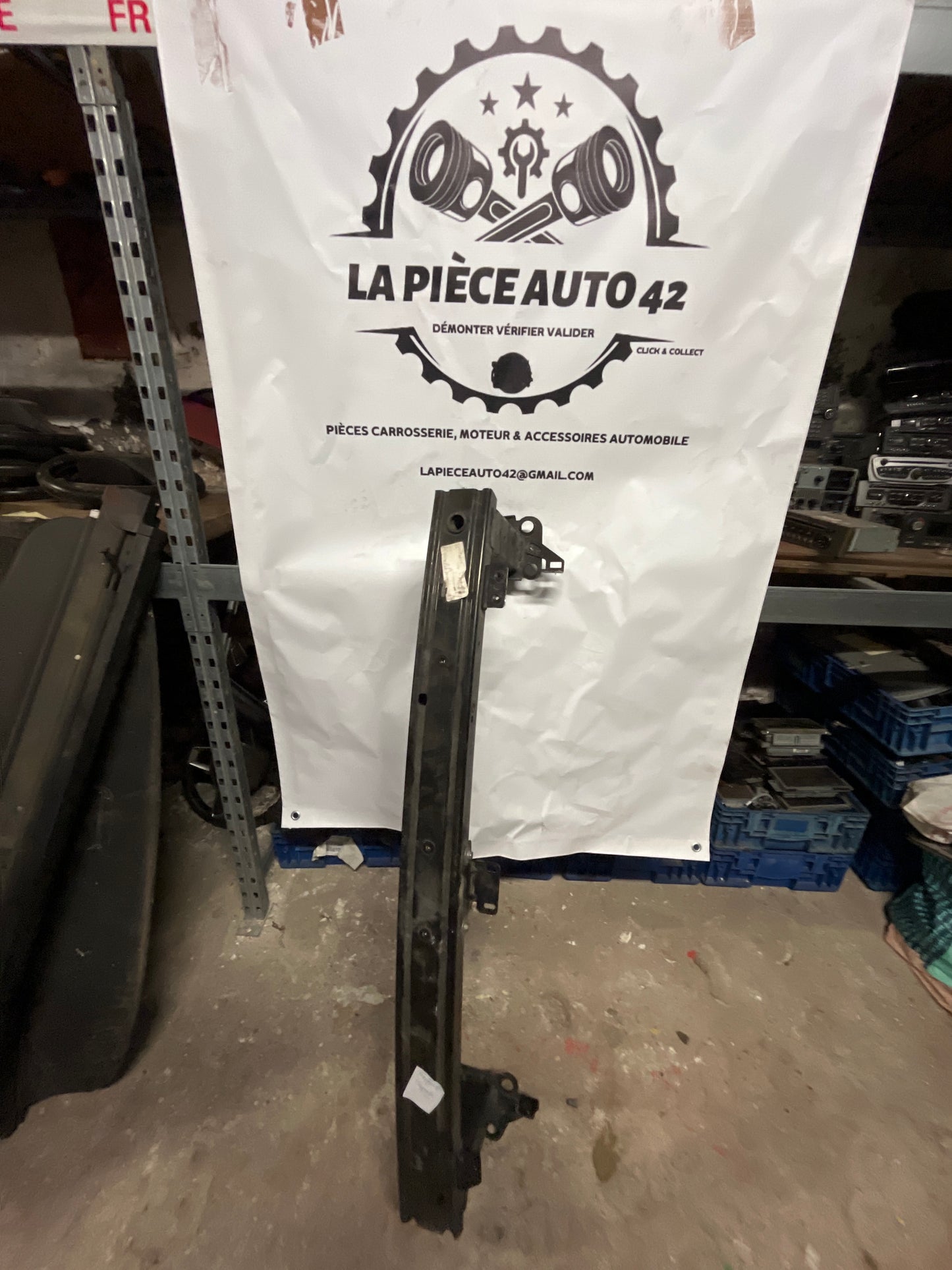 Renfort avant Renault Megane 4