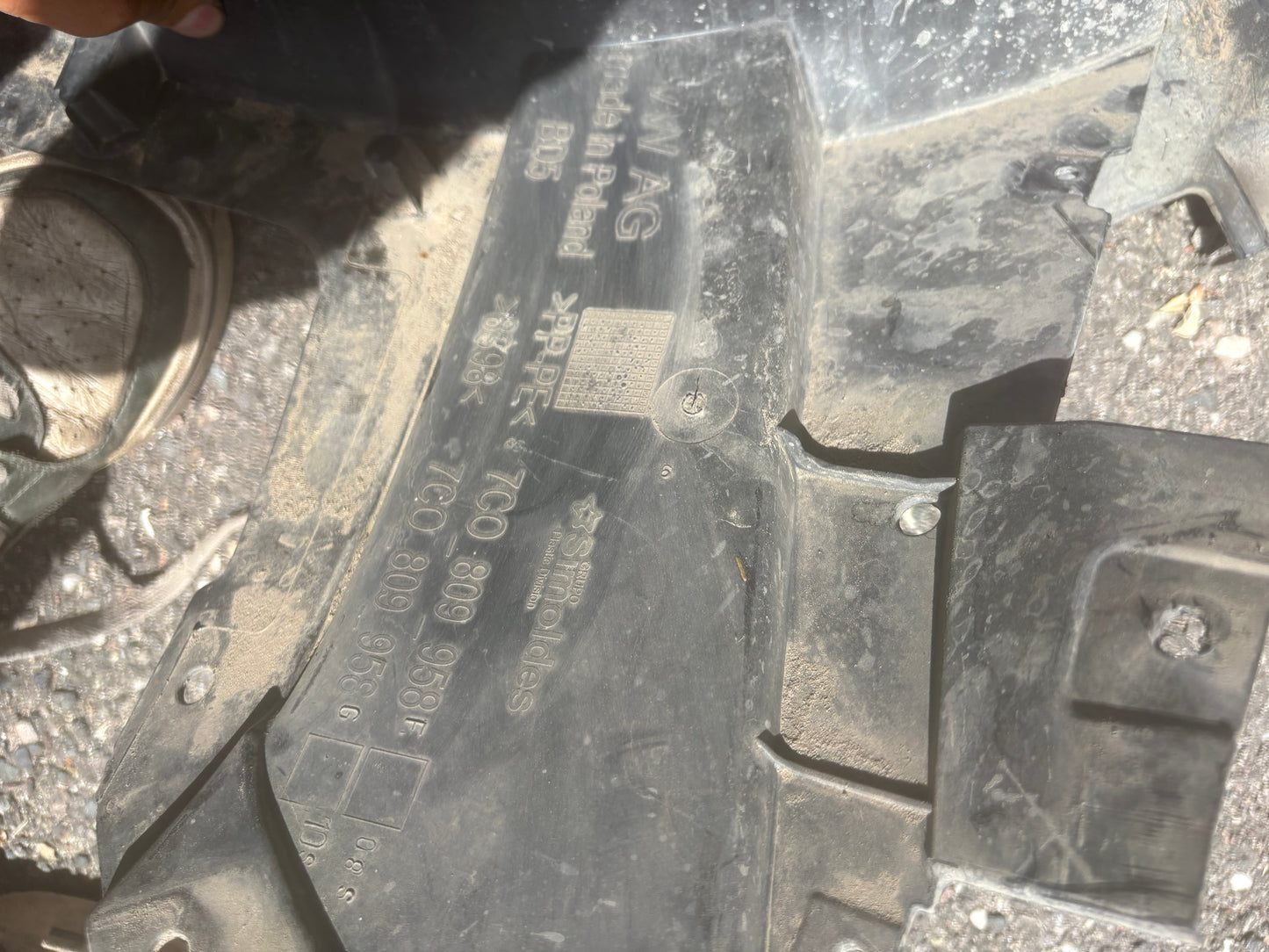 Pare Boue avant gauche Volkswagen Crafter 2