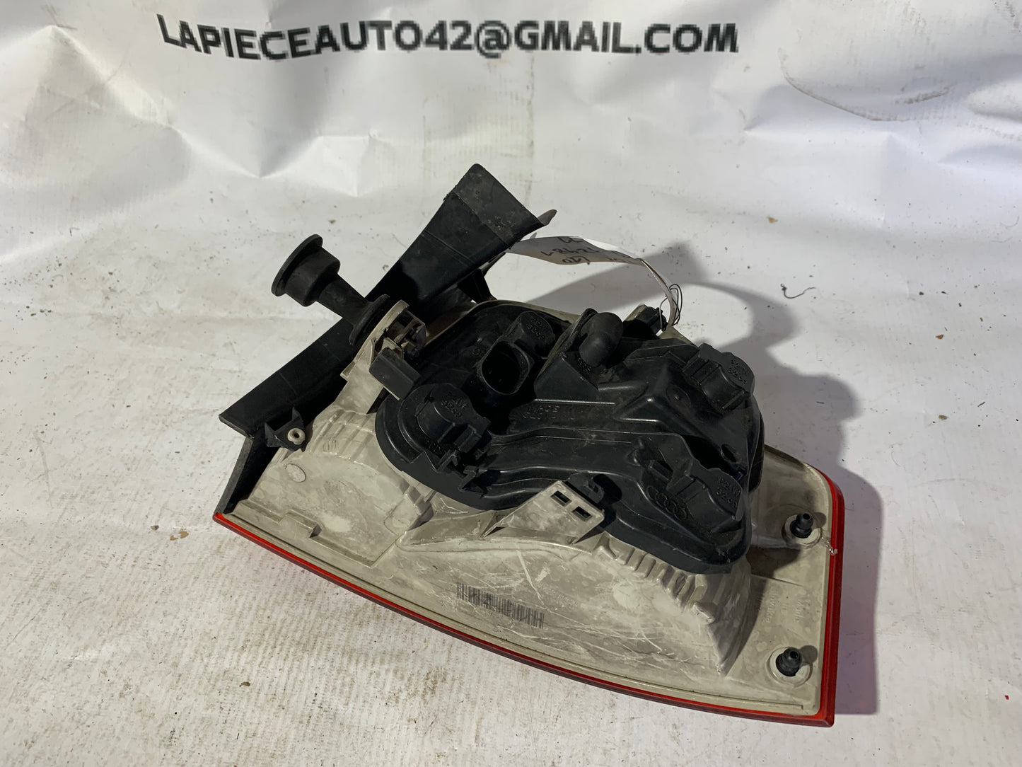 Feu arrière gauche Audi A4 B6