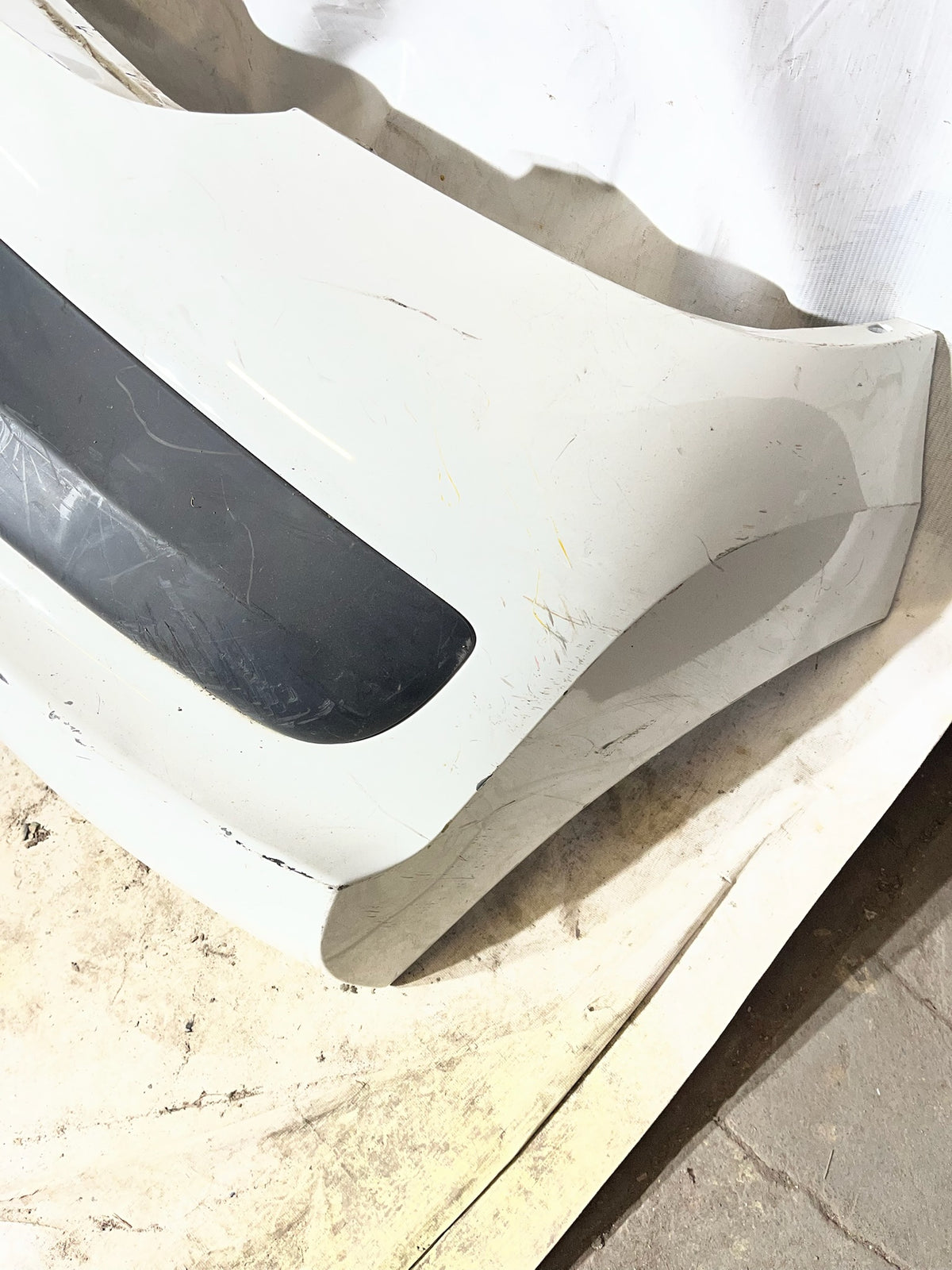Pare choc arrière Peugeot 207 blanc