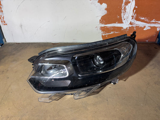 Phare xenon avant gauche Peugeot Expert 3