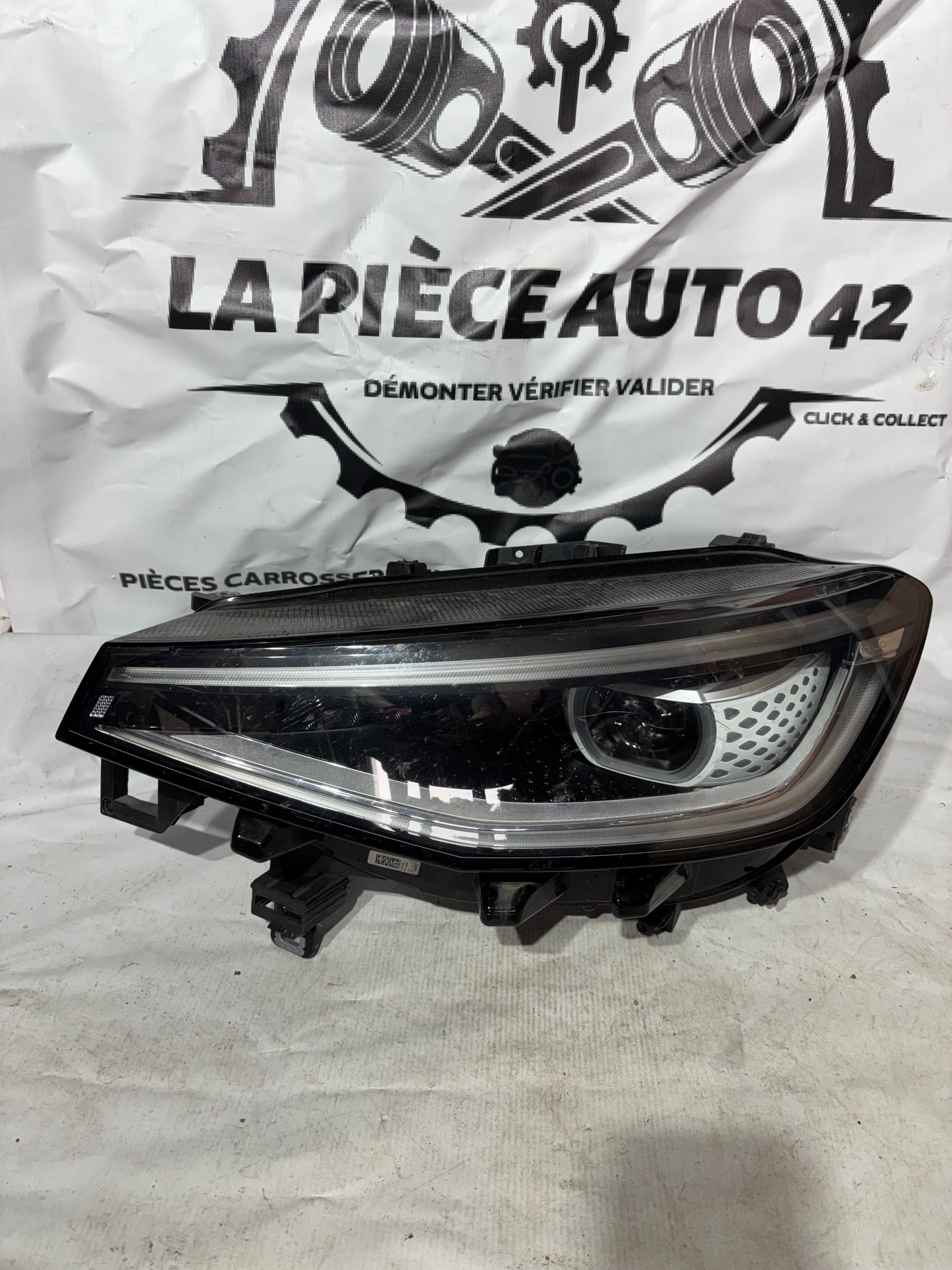 Phare avant gauche Volkswagen ID4 LED
