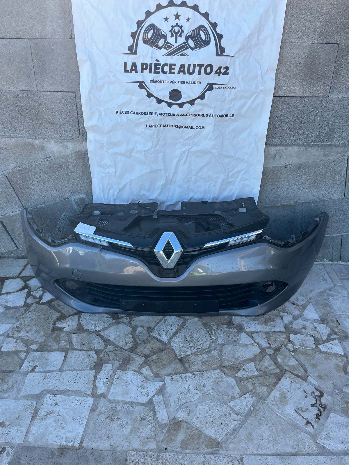 Pare choc AV gris foncé 620221920R Renault Clio 4 Phase 1