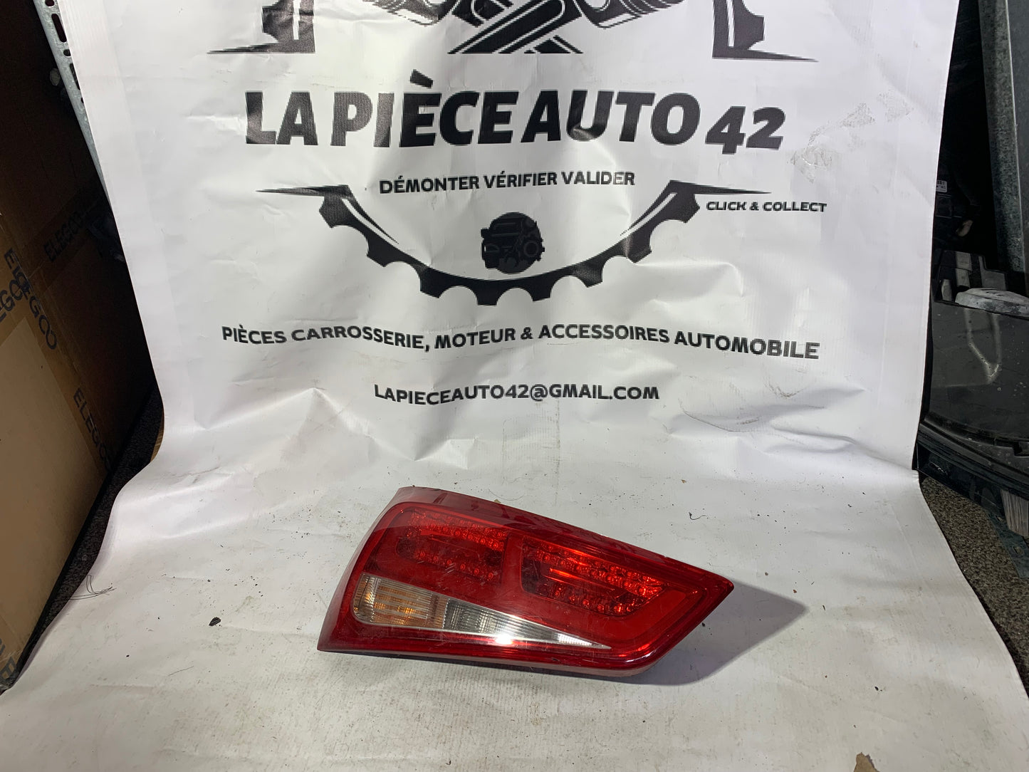 Feu arrière gauche Audi A1 8X