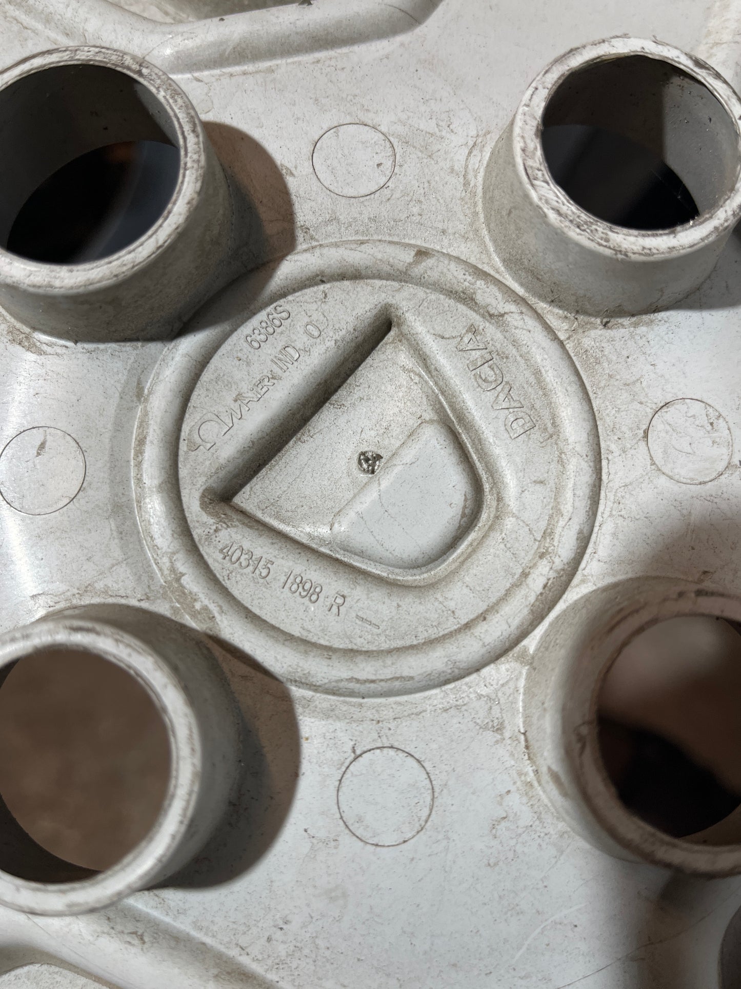 Enjoliveurs Dacia 15 pouces