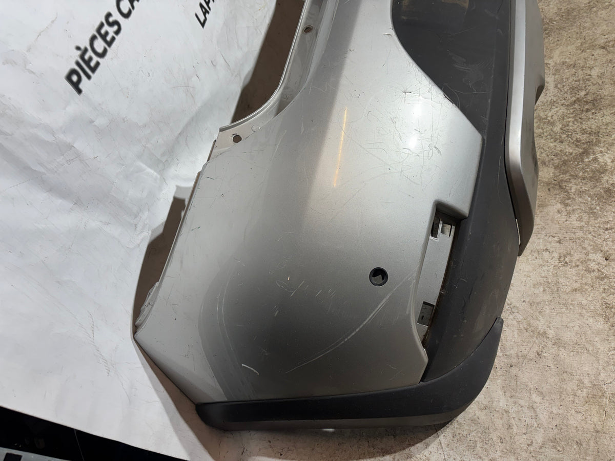 Pare choc arrière Dacia Sandero gris 850221967R 2012/2016